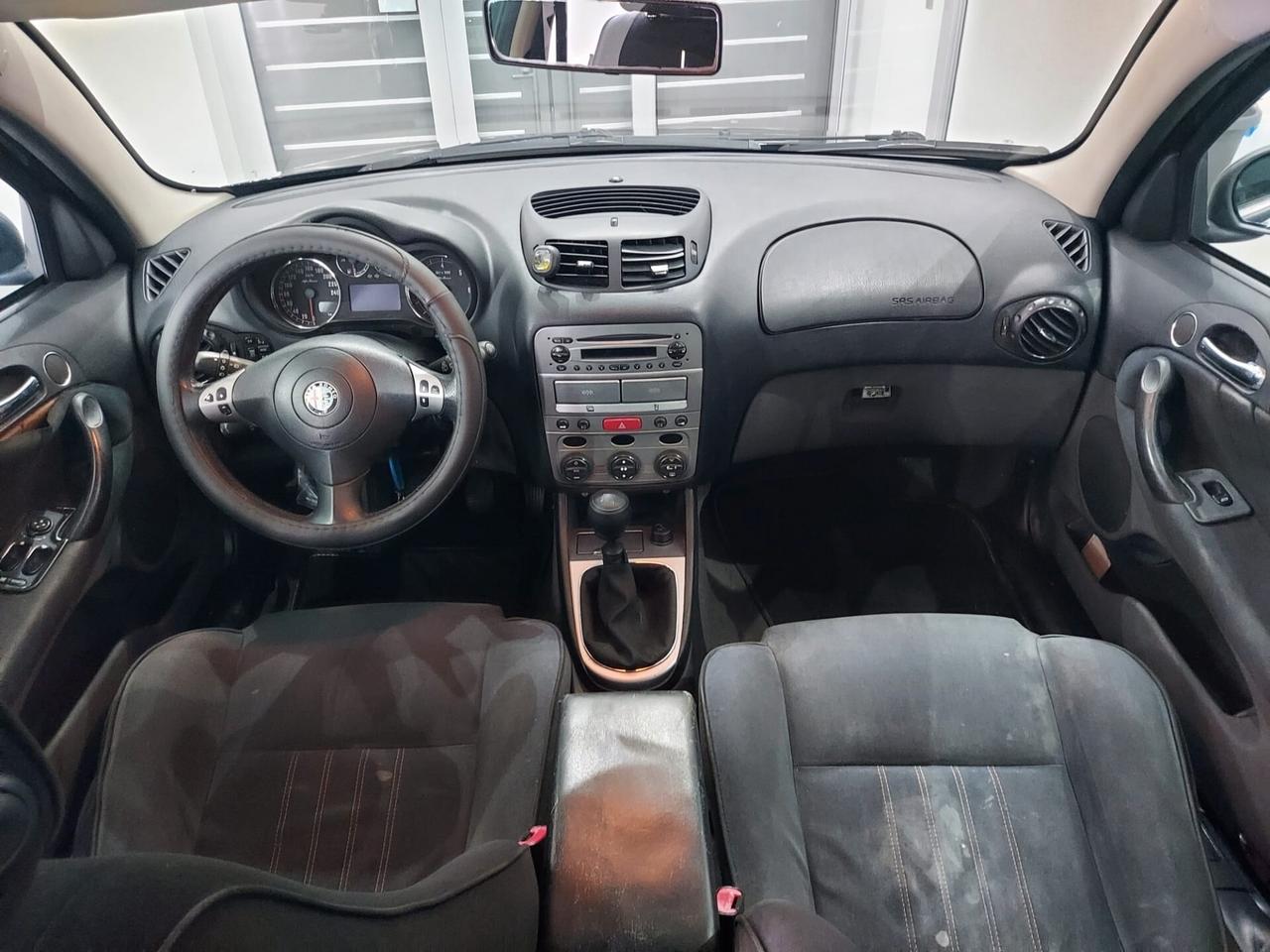 Alfa Romeo 147 1.9 JTD (120) 5 porte Distinctive