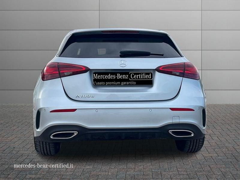 Mercedes-Benz Classe A - W177 2023 A 180 d AMG Line Advanced Plus auto
