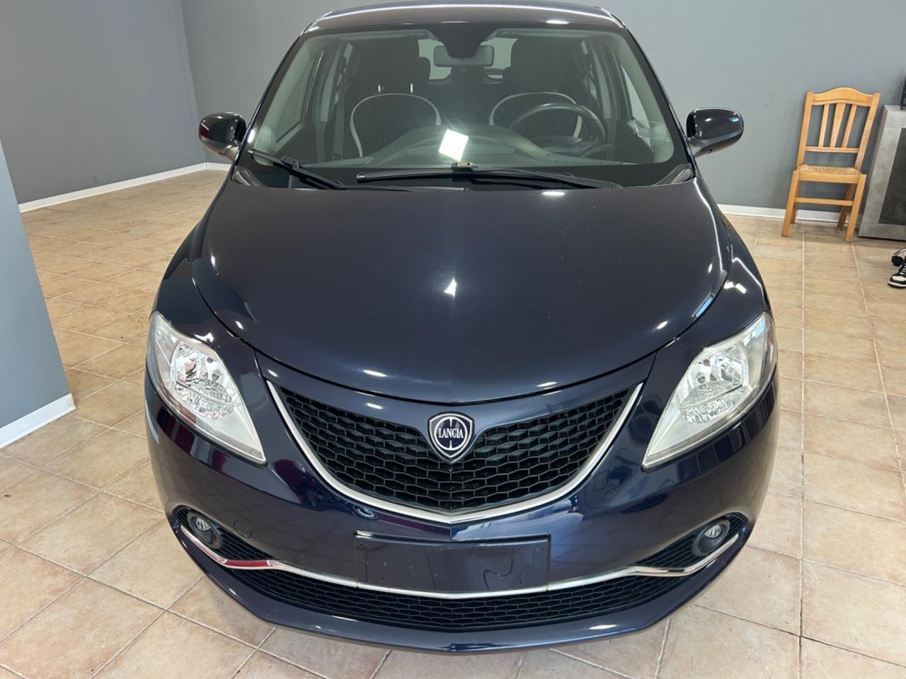 Lancia Ypsilon 1.2 69 CV 5 porte Platinum