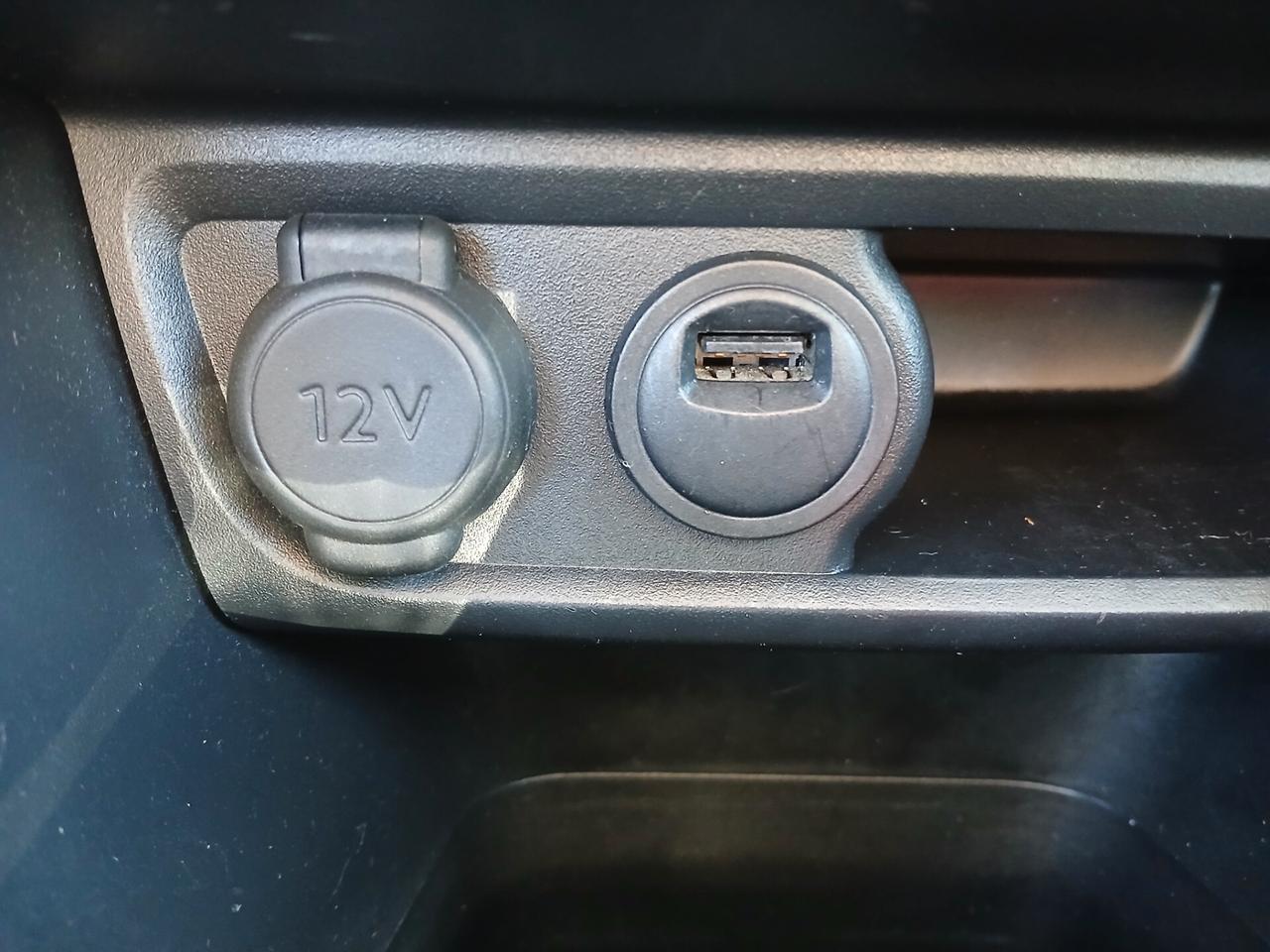 Peugeot 208 AUTOCARRO 4 POSTI N1 2019