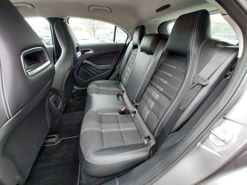 Mercedes-Benz Classe A A 180 d Automatic Premium