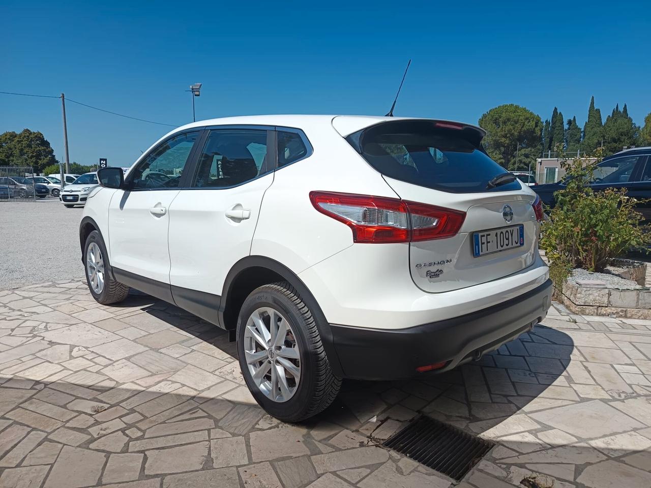 Nissan Qashqai 1.5 dCi Pari al Nuovo * Tua a 208€ Mese