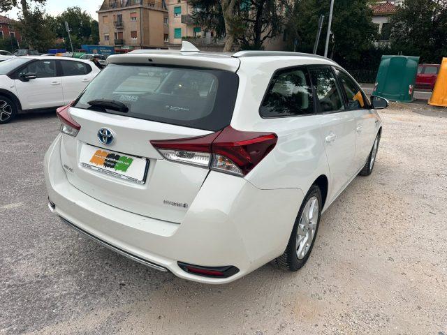 TOYOTA Auris Touring Sports 1.8 Hybrid Business