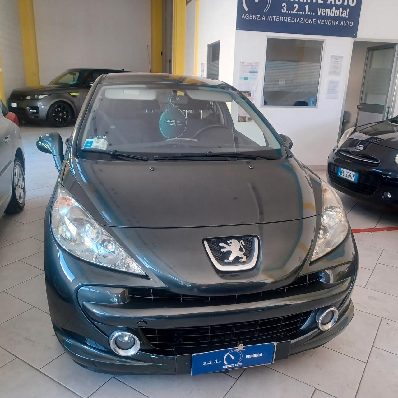96438 km PEUGEOT 207 1.4 NEOPATENTATI