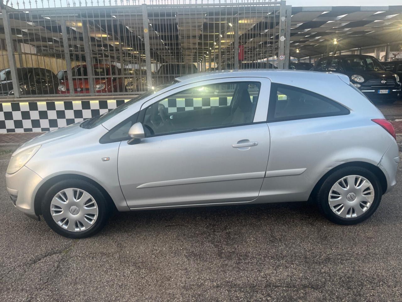 Opel Corsa 1.2 3 porte Club 2007