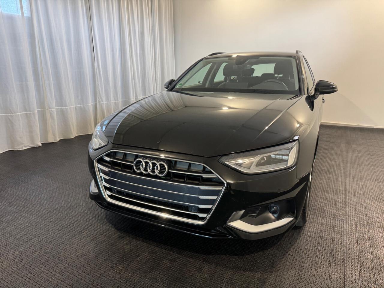 Audi A4 35 TDI/163 CV S tronic Business Advanced