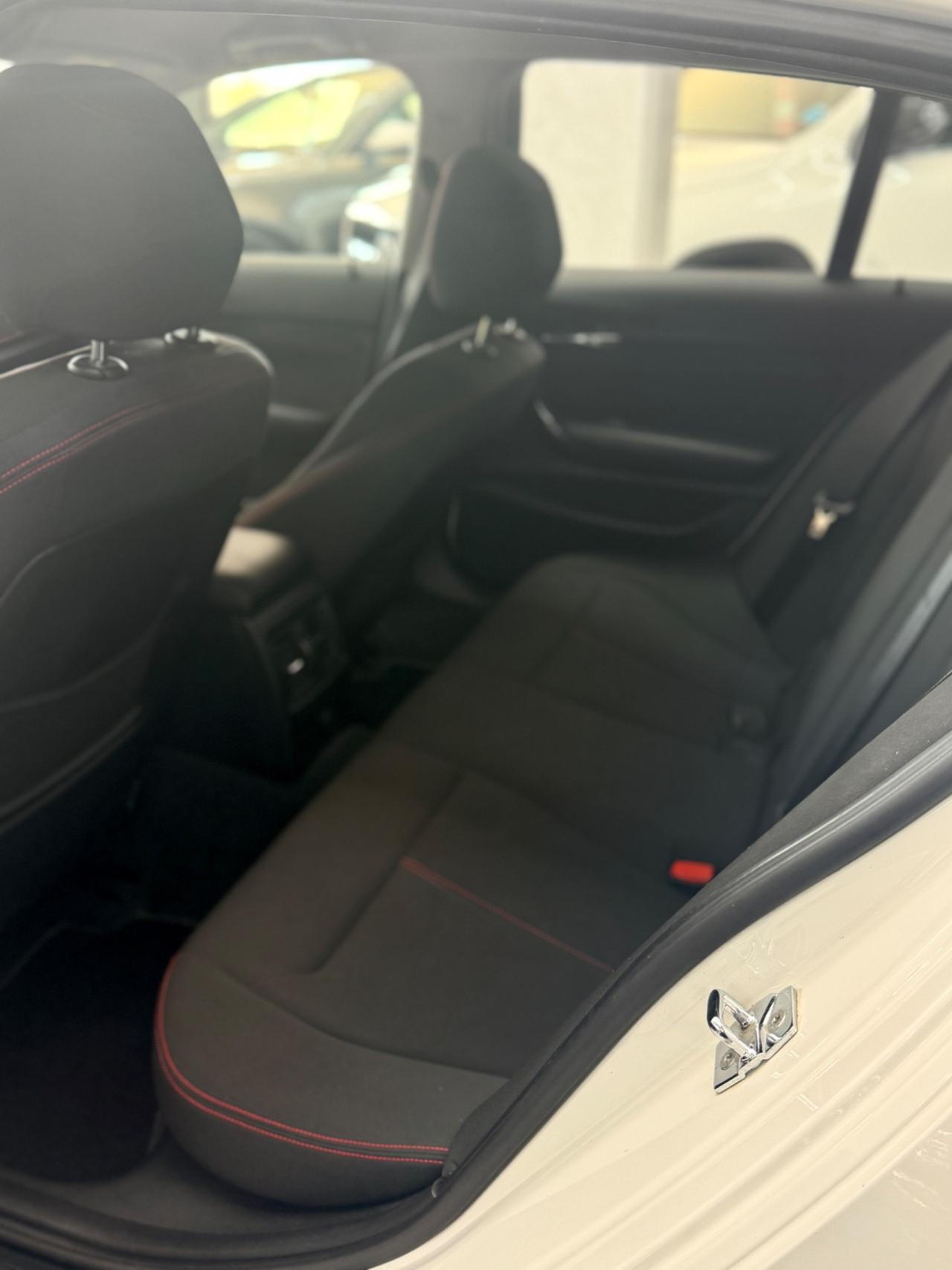 Bmw 120 120d 5p. Msport