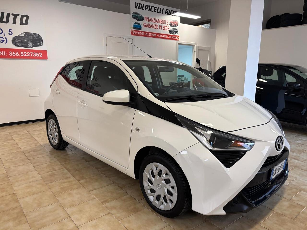 TOYOTA AYGO ANNO 2019 BZ 1.0 ADATTA NEOPATENTATI KM 48 MILA