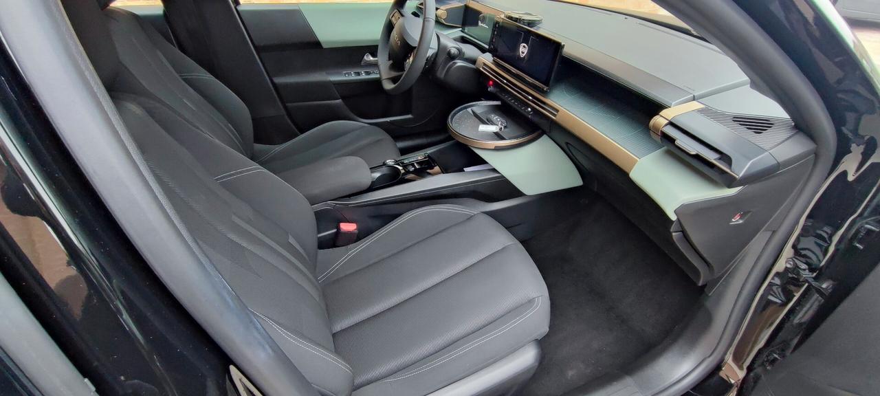 Lancia Ypsilon Hybrid e-DCT LX