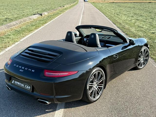Porsche 911 3.4 Carrera Cabriolet Black Edition