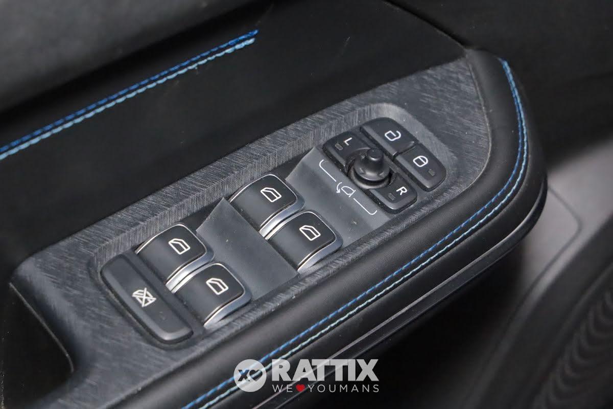 Lynk & Co 01 1.5 td phev + tetto apribile
