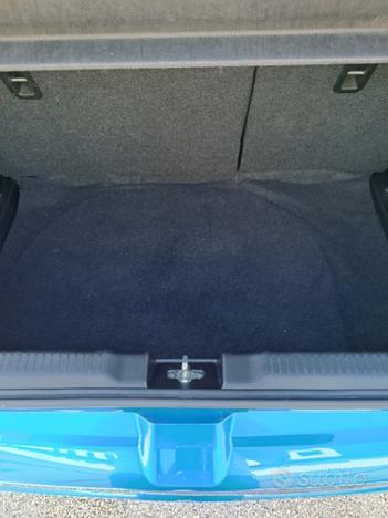 SUZUKI Swift 1.0 Boosterjet Hybrid S i,m