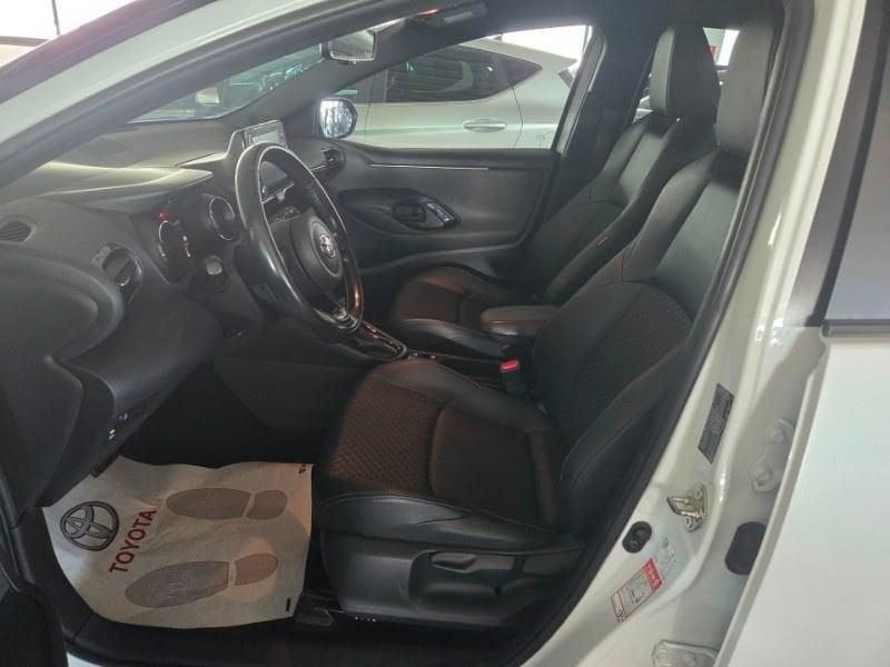 Toyota Yaris 4ª serie 1.5 Hybrid 5 porte Style