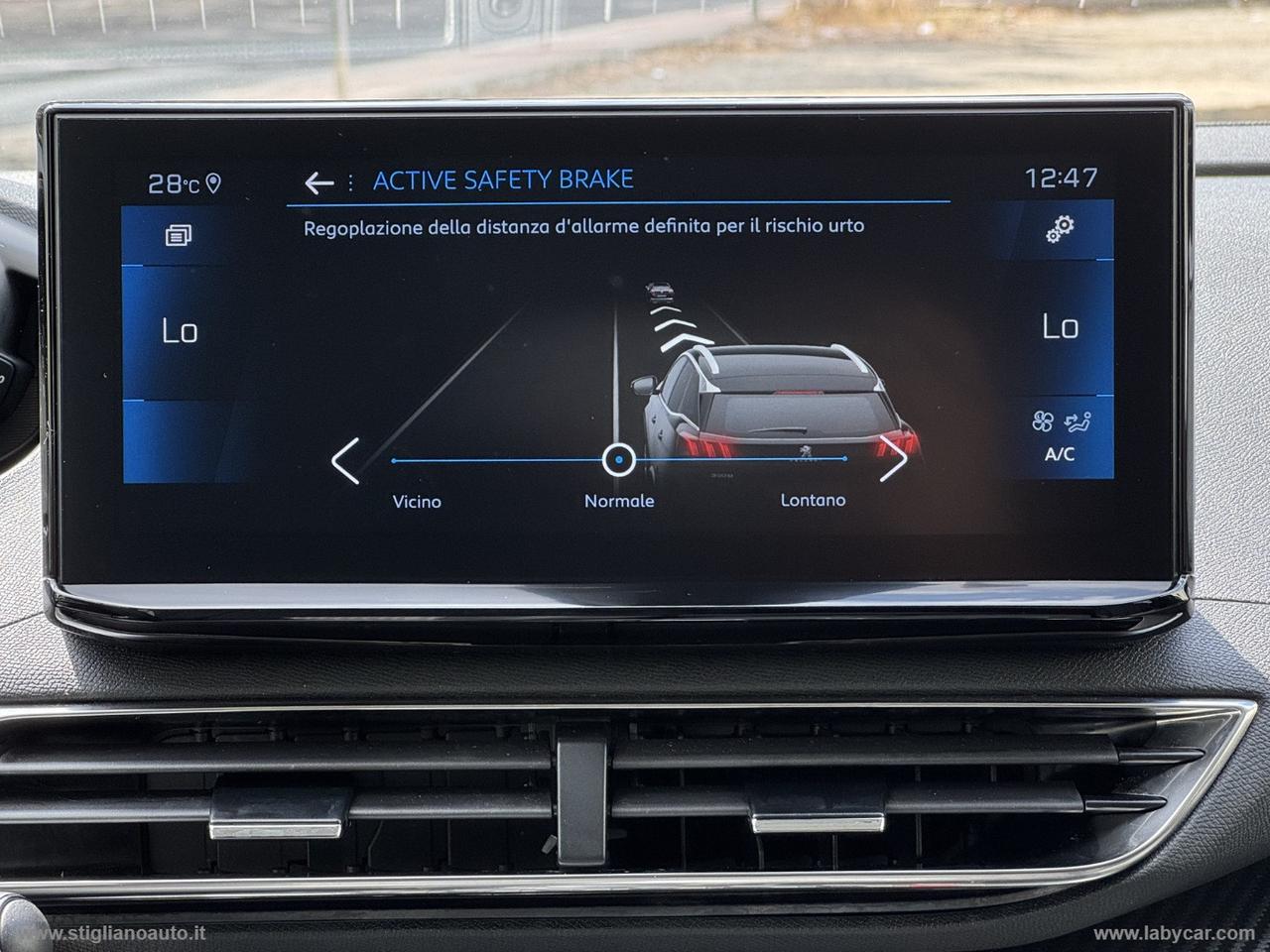 PEUGEOT 3008 BlueHDi 130 S&S EAT8 Allure Pack