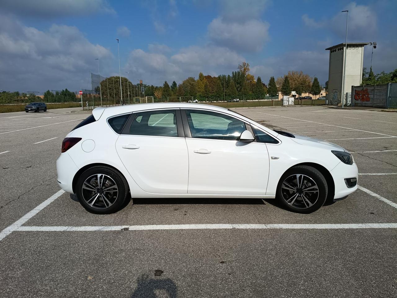 Opel Astra Cosmo 1.6 CDTI #50878