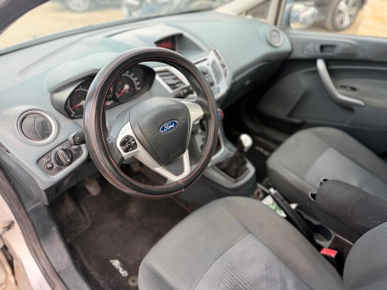 Ford Fiesta 1.2 82 CV BENZ/GPL Titanium *Ok Neopatentati