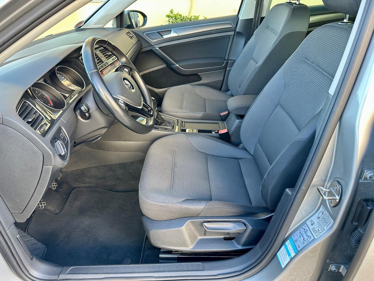 Volkswagen Golf 1.6 TDI 115 CV 5p. Business BlueMotion Technology