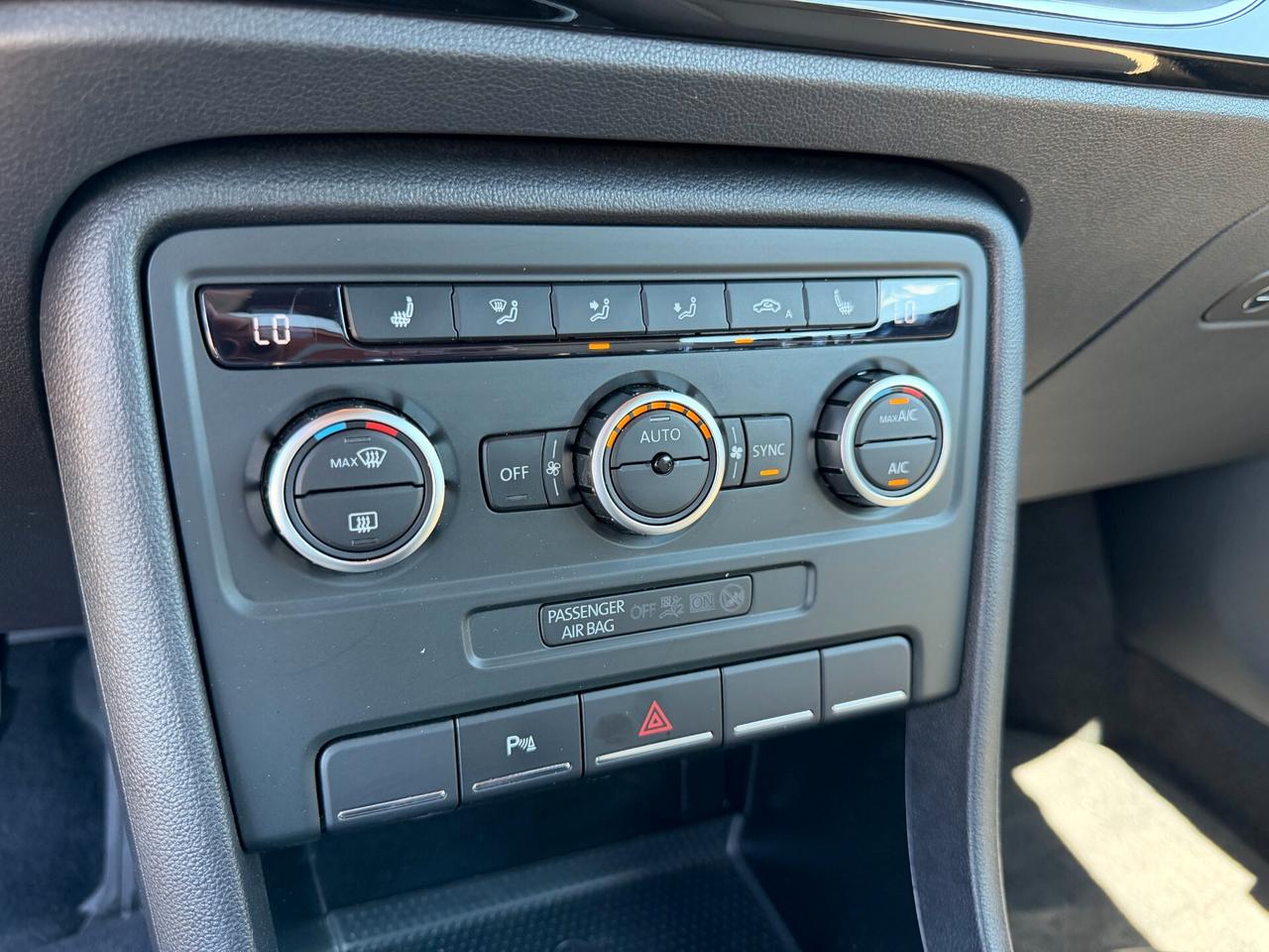 Volkswagen Maggiolino CABRIO 1.6 TDI 105cv 50s ANNIVERSARIO