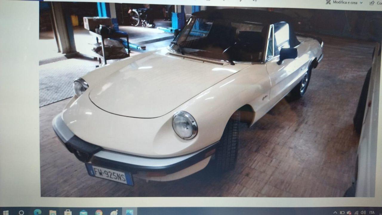 ALFA ROMEO Spider 2.0i versione Americana