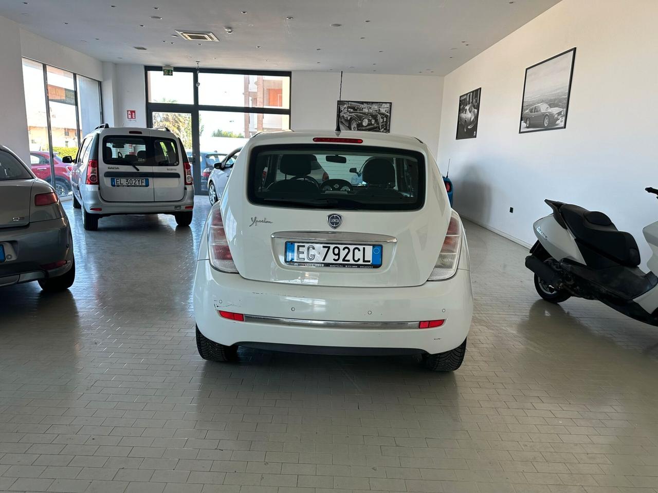 Lancia Ypsilon 1.4 Diva Ecochic GPL