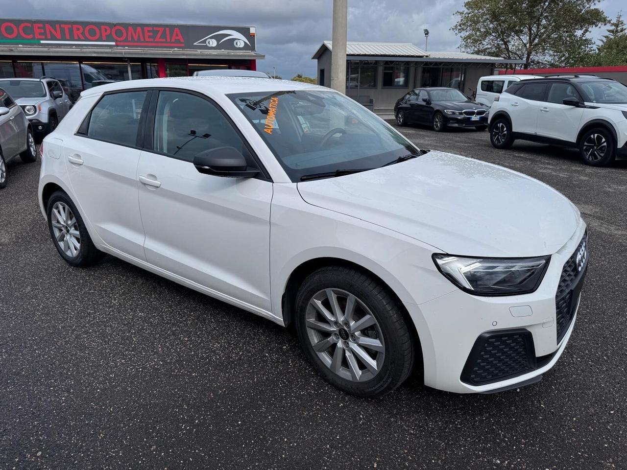 Audi A1 allstreet 30 TFSI Business