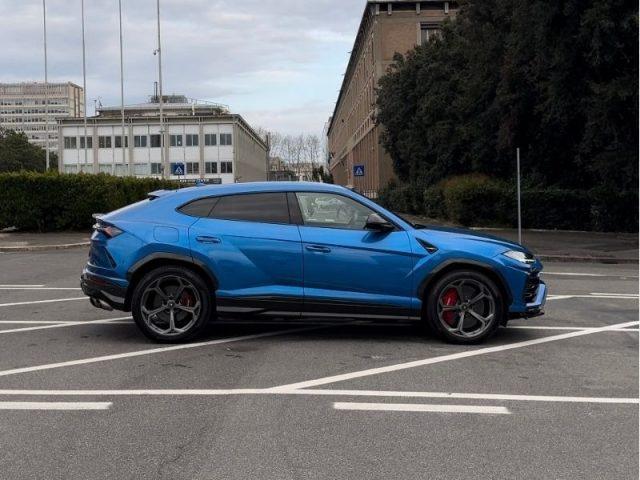 LAMBORGHINI Urus 4.0 Carbon Fiber Package -Akrapovic-