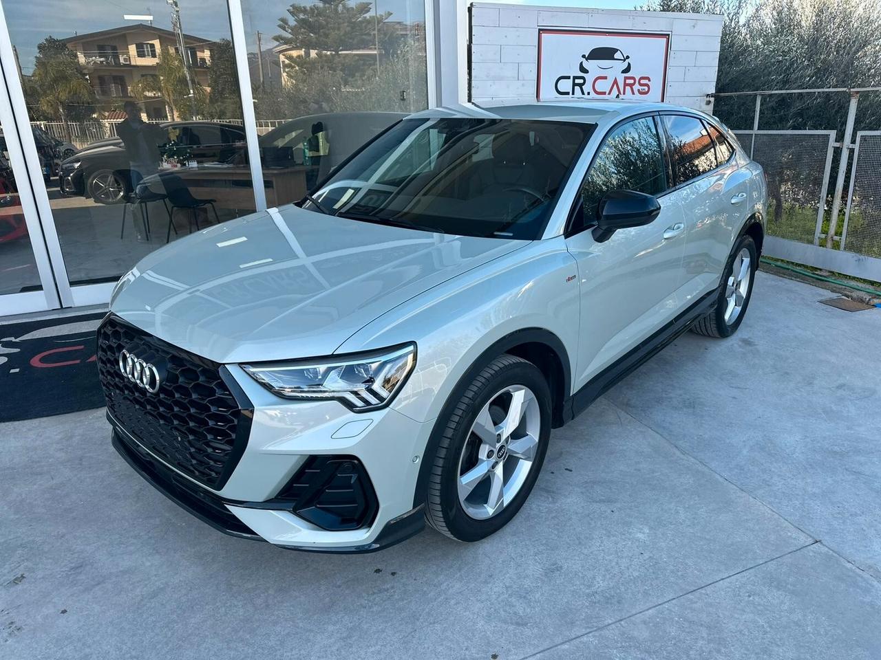 Audi Q3 SPB 35 TDI S tronic line edition - Arrow grey