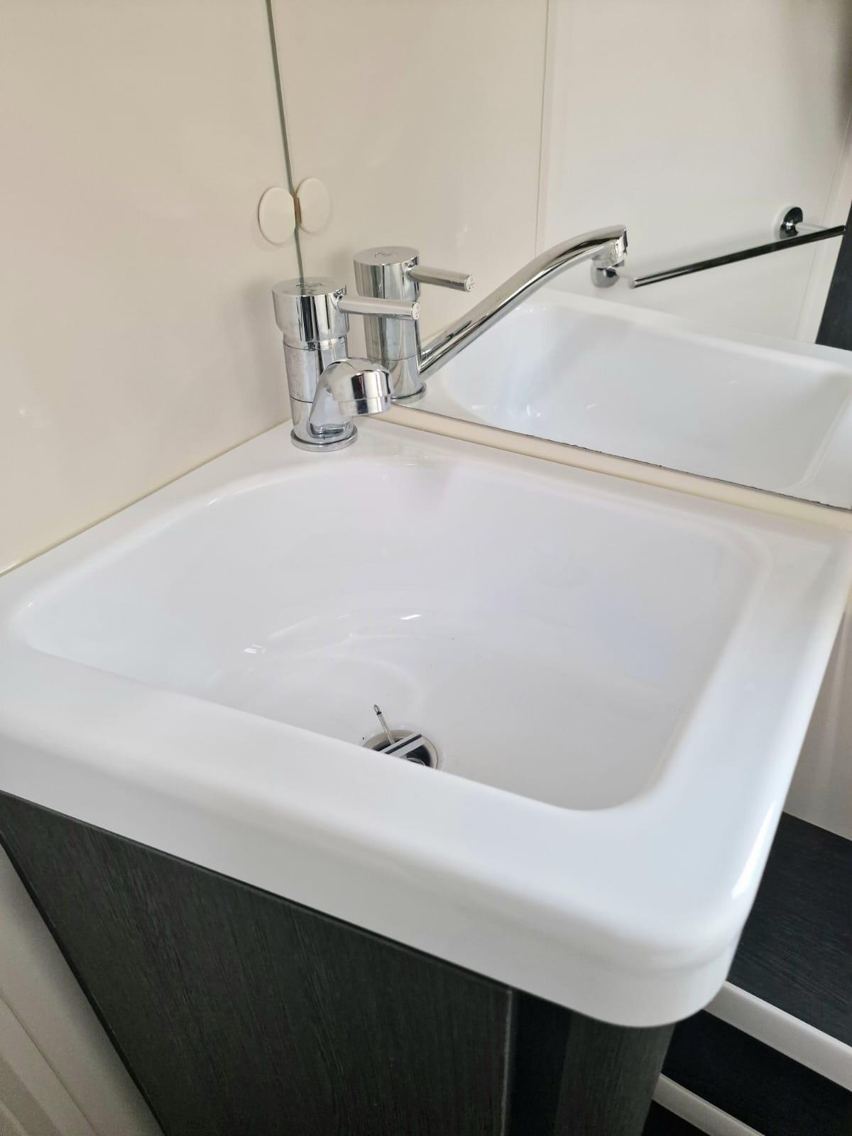 Roller Team semi integrale del 2025 in saldo 700