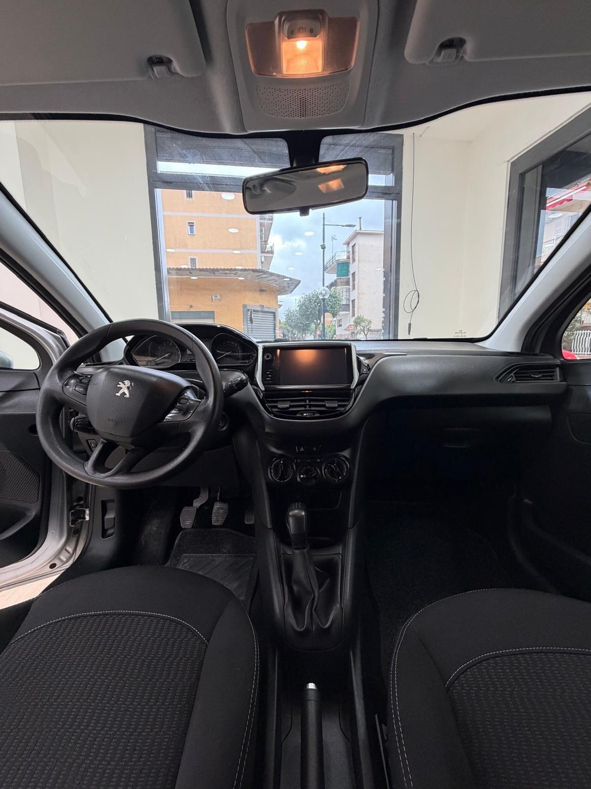 Peugeot 208 PureTech 82 3 porte Active