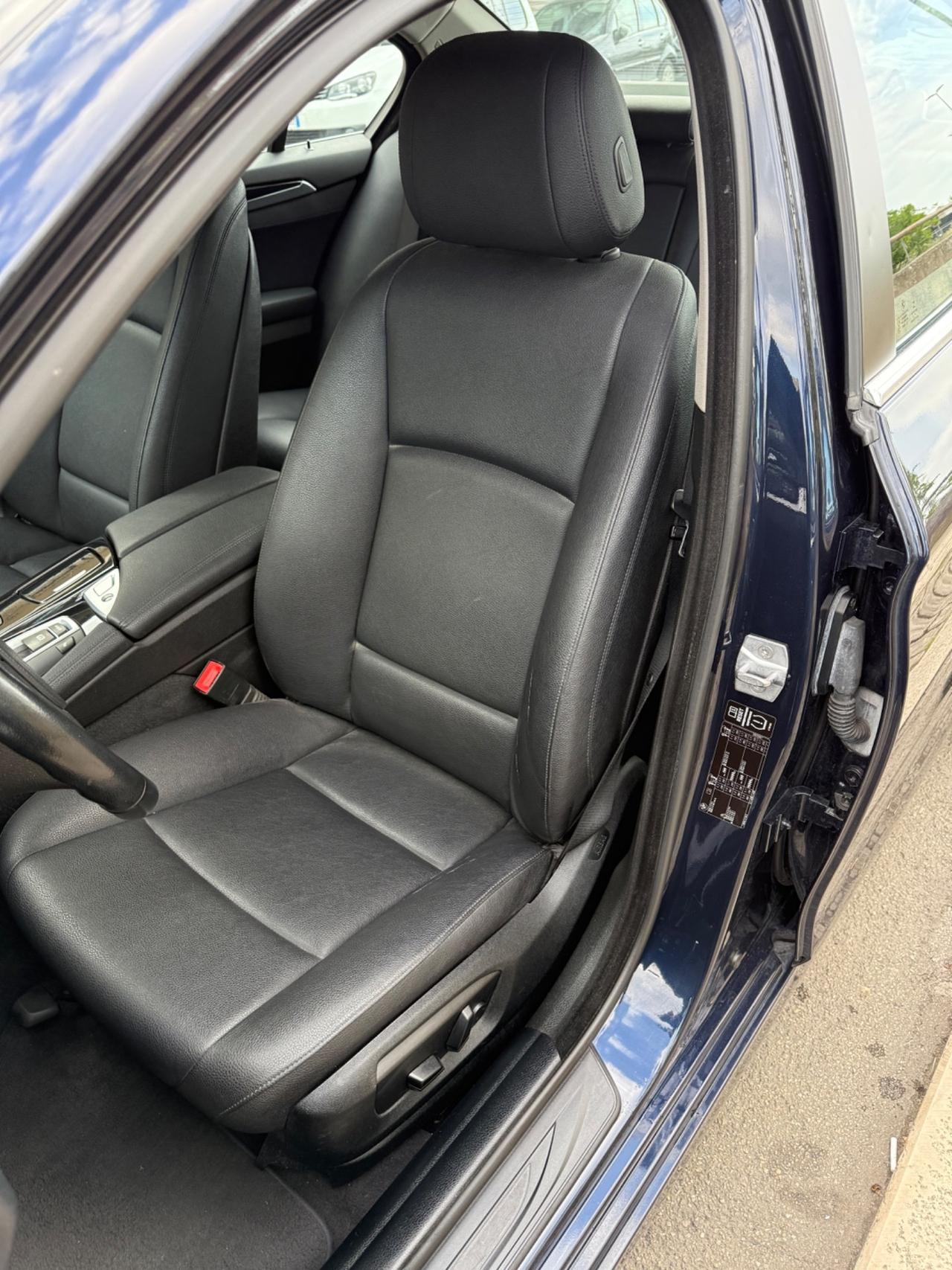 Bmw 520d Berlina 190CV Sport LED-AUTOMAT