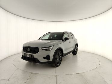 VOLVO XC40 2.0 b3 Ultra Black Edition auto