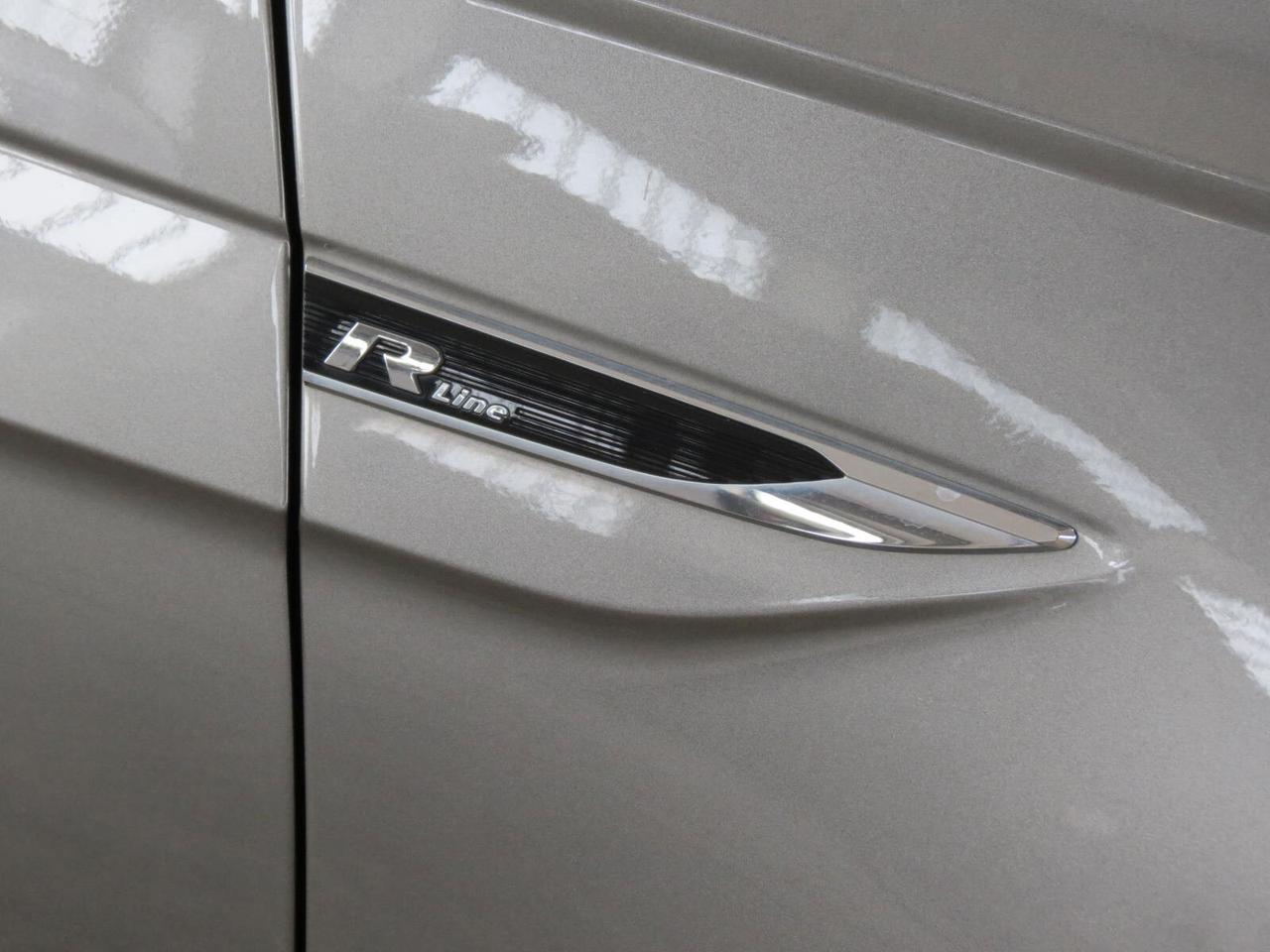 Volkswagen Polo 1.0 TGI 90 CV COMFORTLINE R-LINE