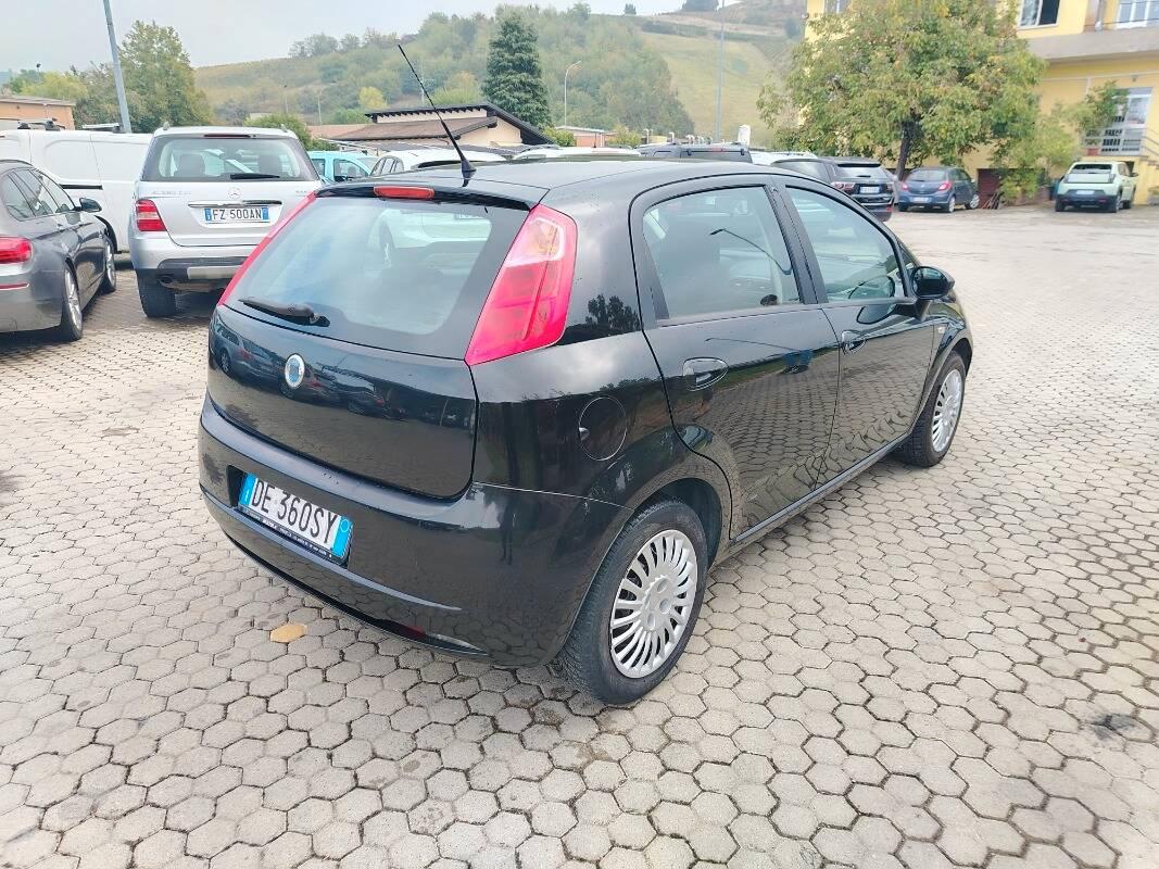 Fiat Punto 1.3 mjt 16v Active c clima 75cv 5p