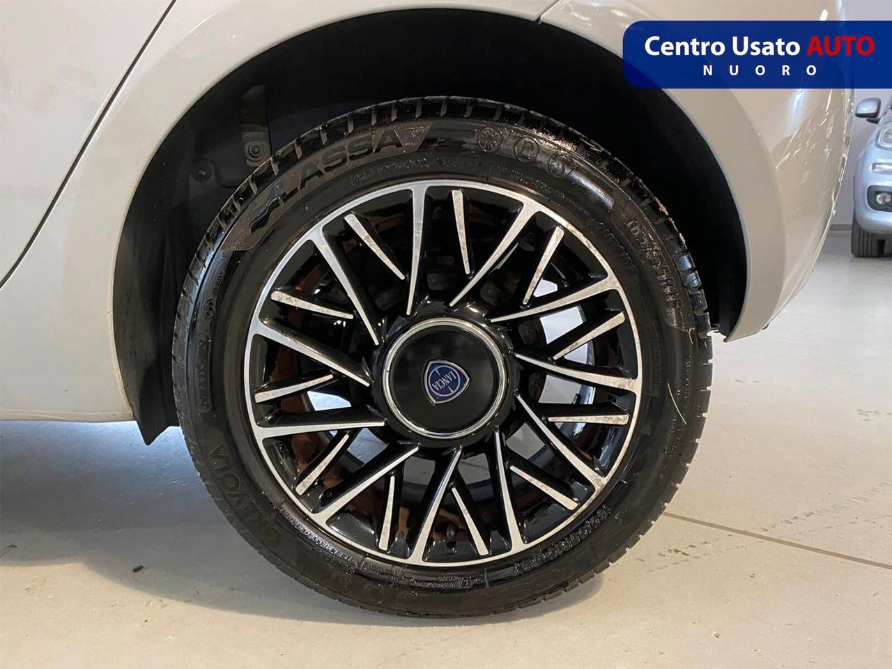 Lancia Ypsilon 1.2 69 CV 5 porte Mya