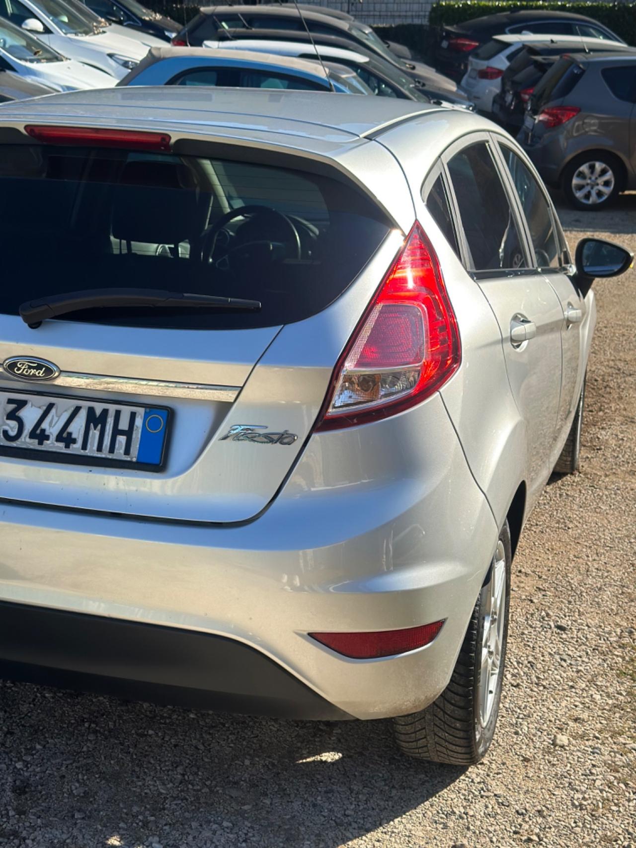 Ford FIESTA 1.4 5p. Bz.- GPL TITANIUM KMCERT UNICOPR