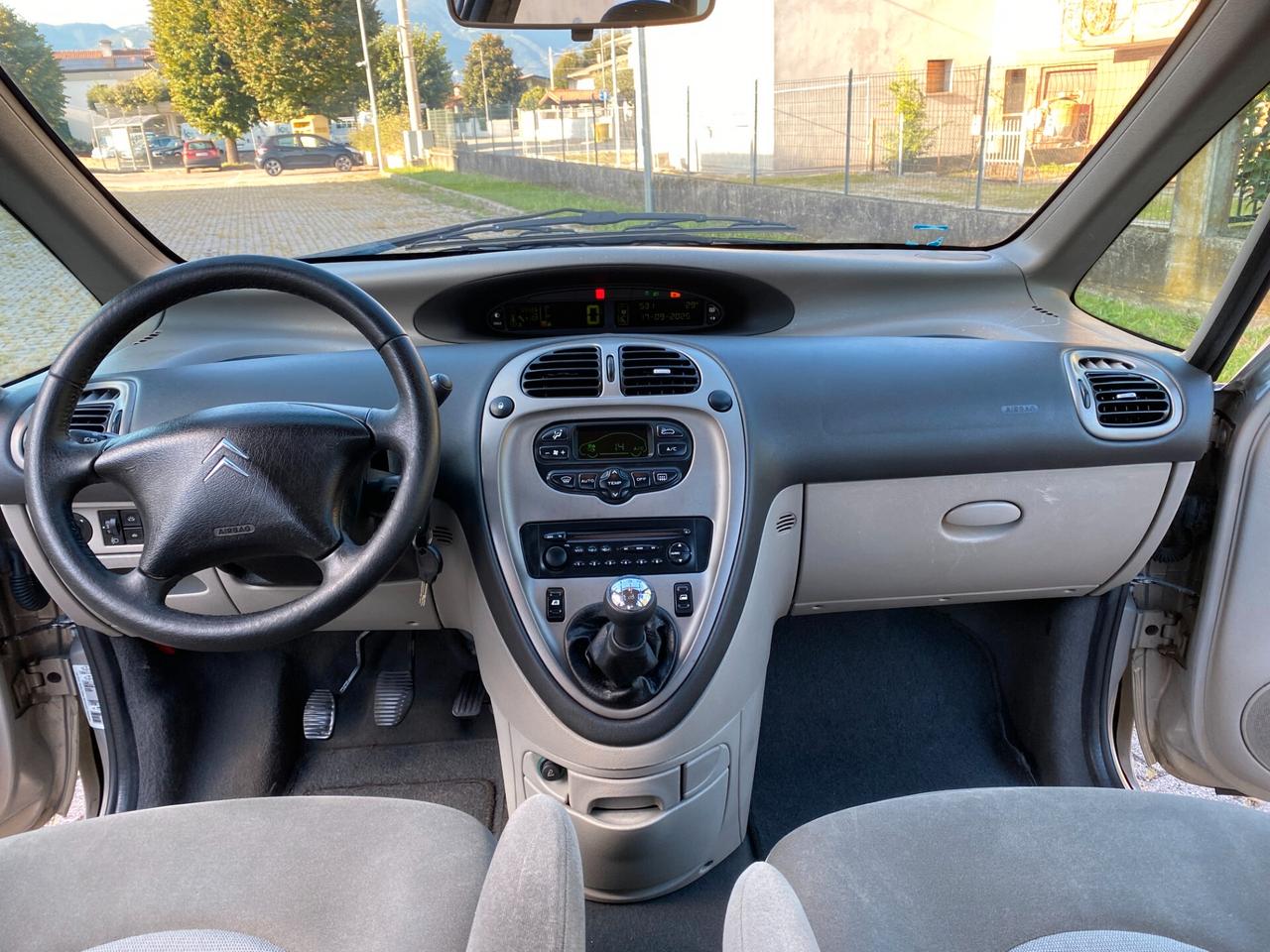 Citroen Xsara Picasso 1.8i GPL Exclusive