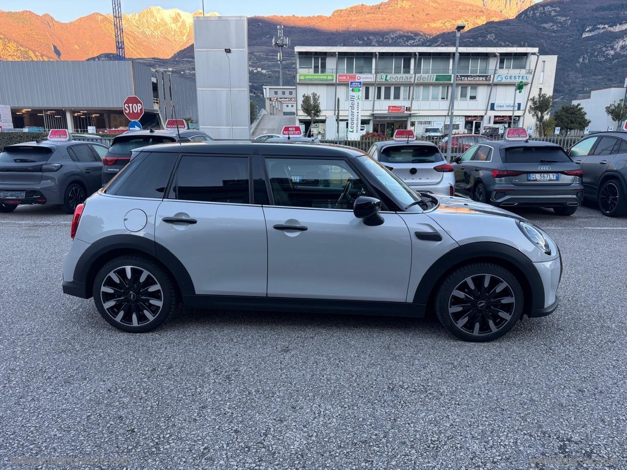 MINI Mini Cooper Classic 5 porte