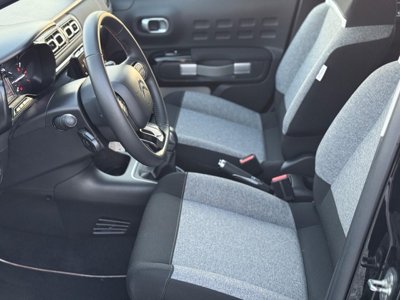 Citroen C3 1.2 TETTO! 18.000KM CERTIFICATI! Shine s