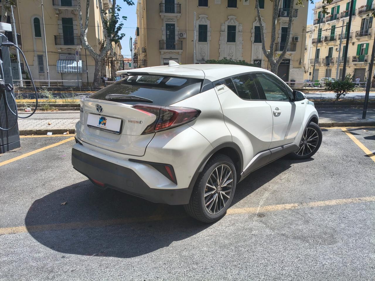 Toyota C-HR 1.8 Hybrid E-CVT Lounge
