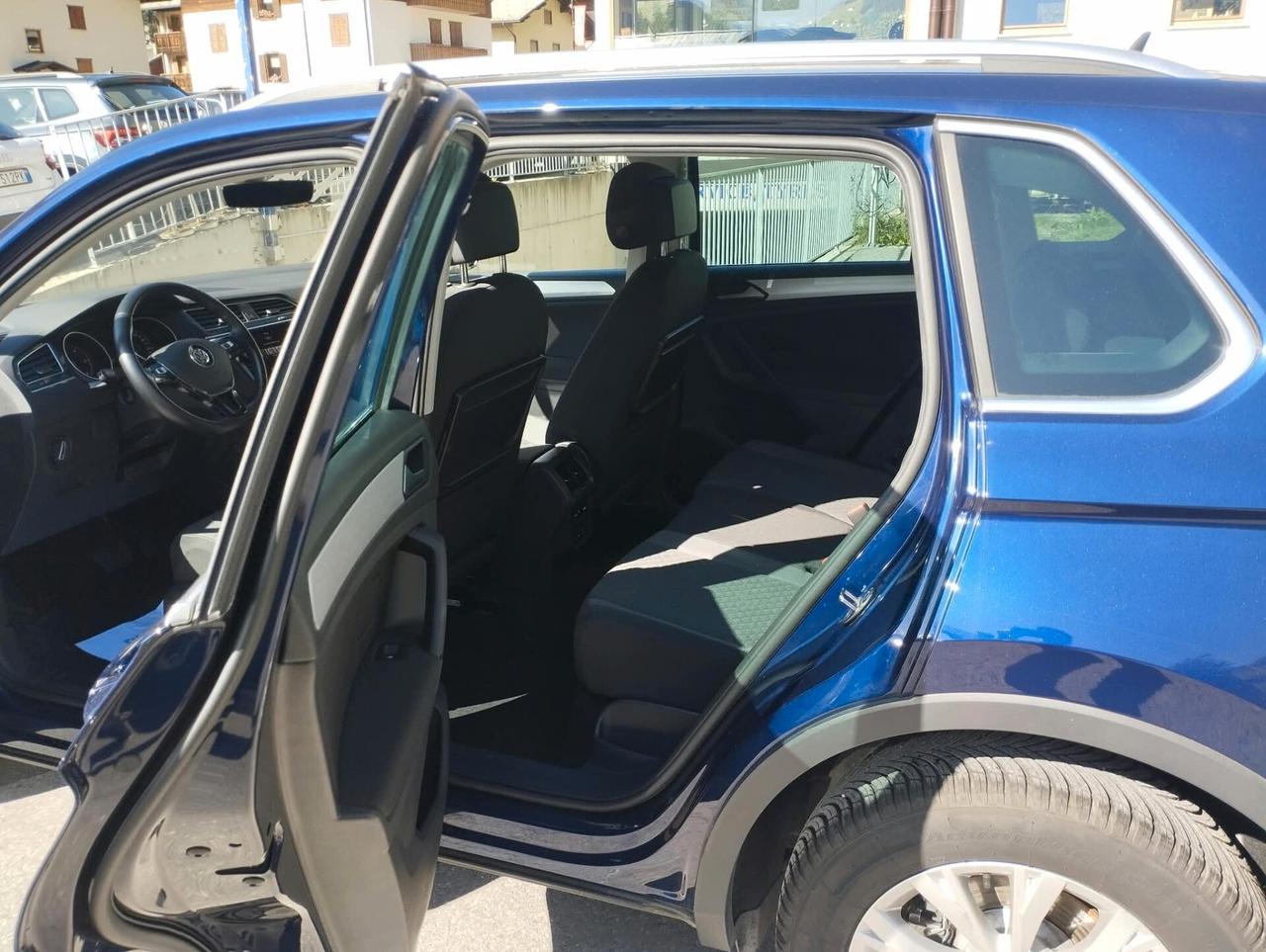 Volkswagen Tiguan 2.0 TDI SCR DSG 4MOTION Business BMT