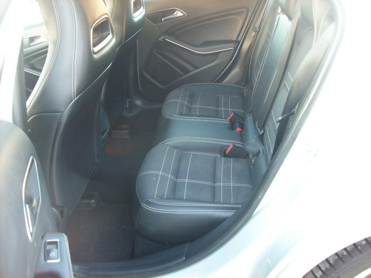 MERCEDES A 200 CD CV.136 PREMIUM "2013"