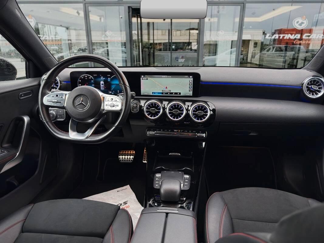 Mercedes Classe A 180 AMG Line Premium Plus auto Con NAVIGATORE