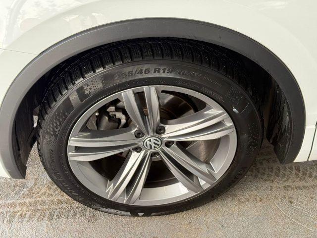 VOLKSWAGEN Tiguan R-Line 2.0 TDI BMT