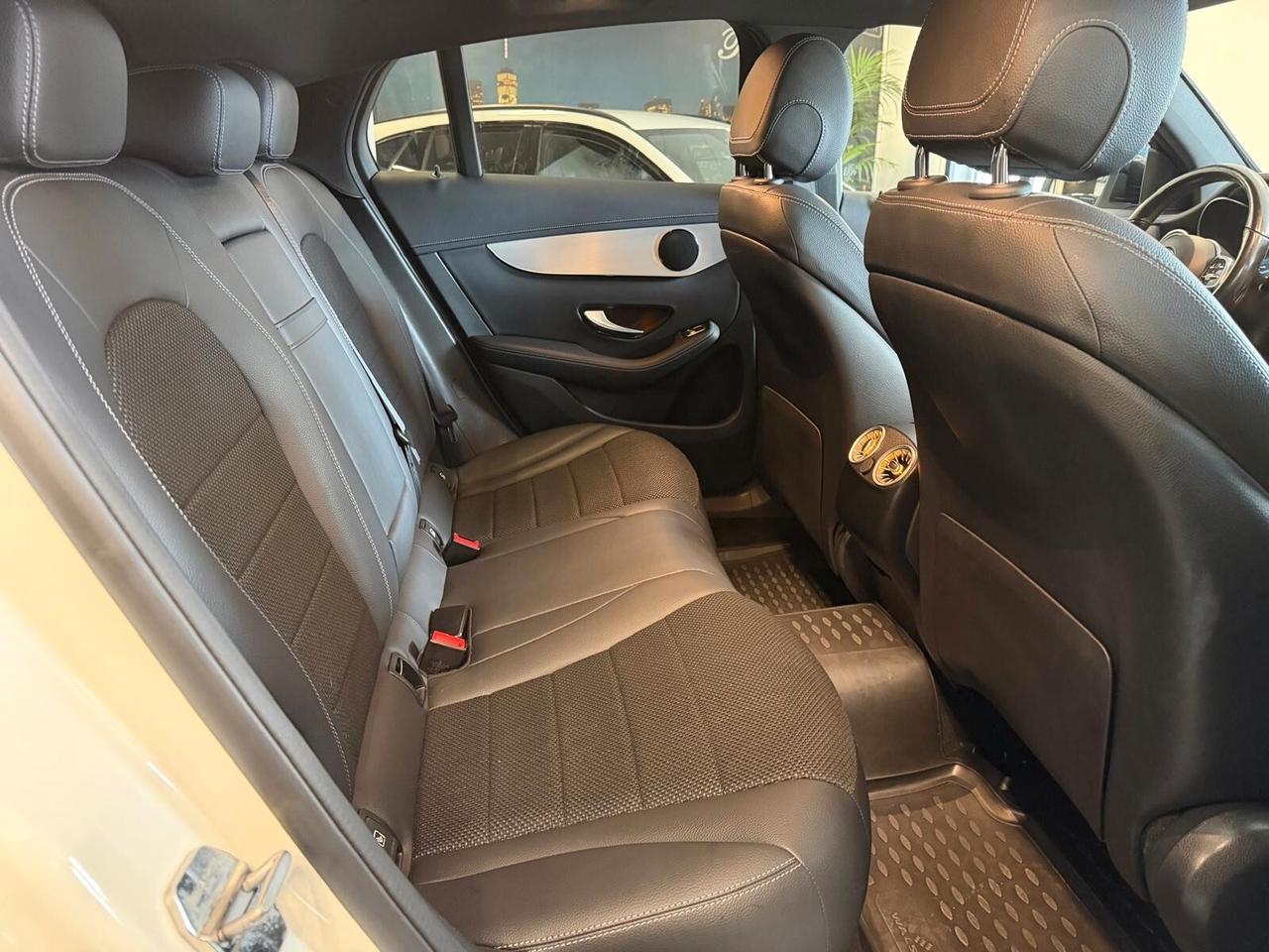 MERCEDES GLC 300D CUOPE' PREMIUM 4MATIC 2.0 245CV TETTO PELLE NAVI ANNO 2021