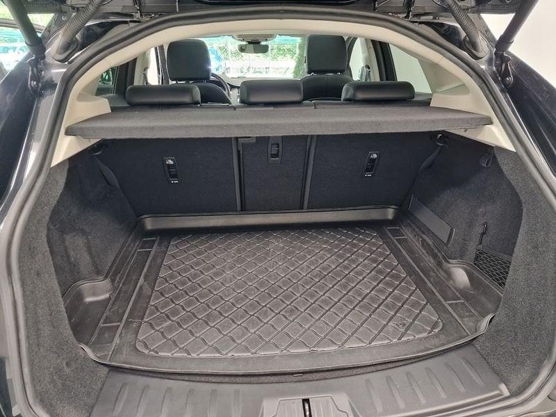 Jaguar E-Pace 2.0D I4 163CV AWD Auto R-Dynamic SE GANCIO TRAINO
