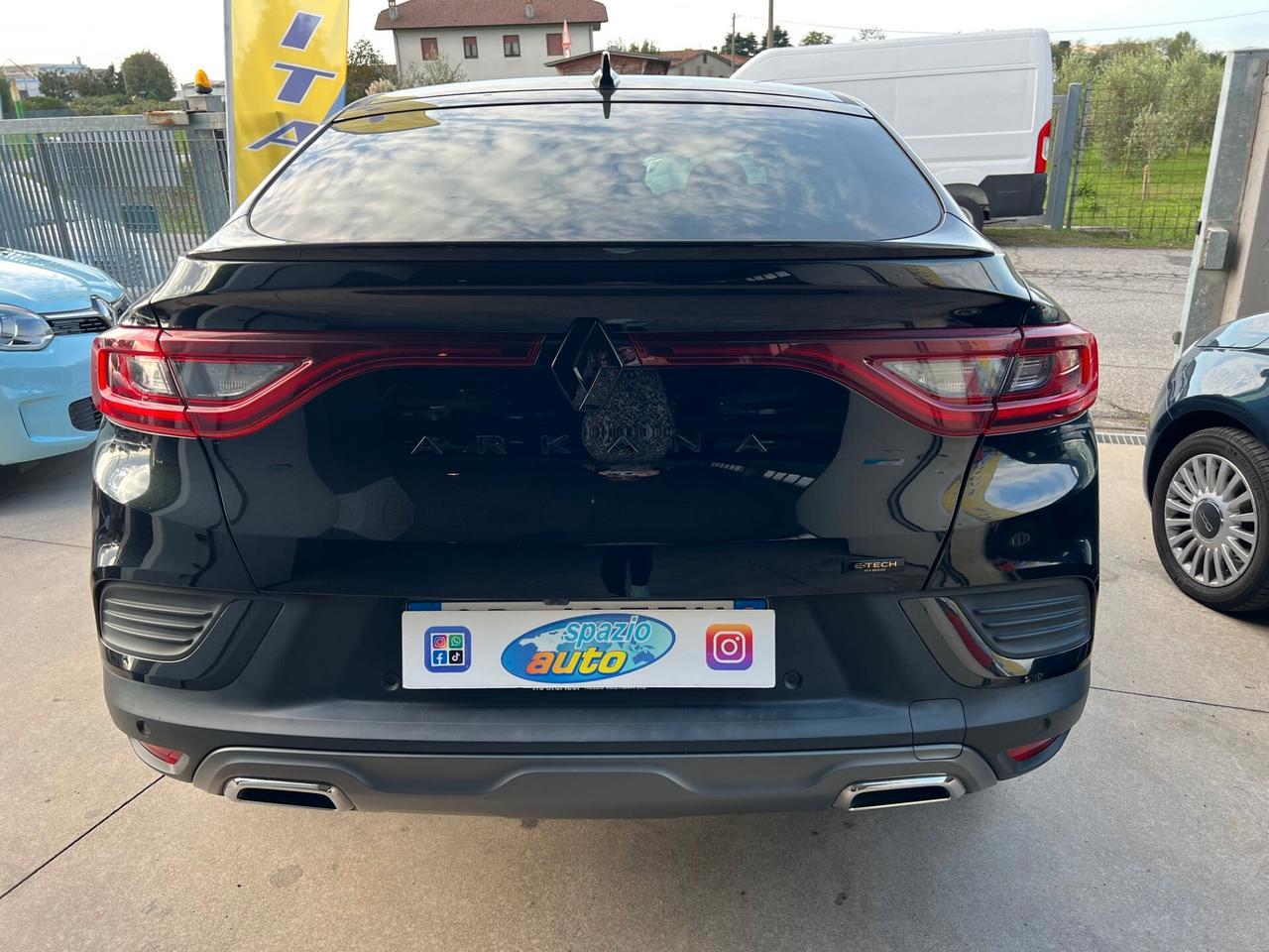 Renault Arkana Full Hybrid E-Tech 145 CV Engineered/TETTO PANORAMICO APRIBILE, SEDILI RISCALDABILI E VOLANTE