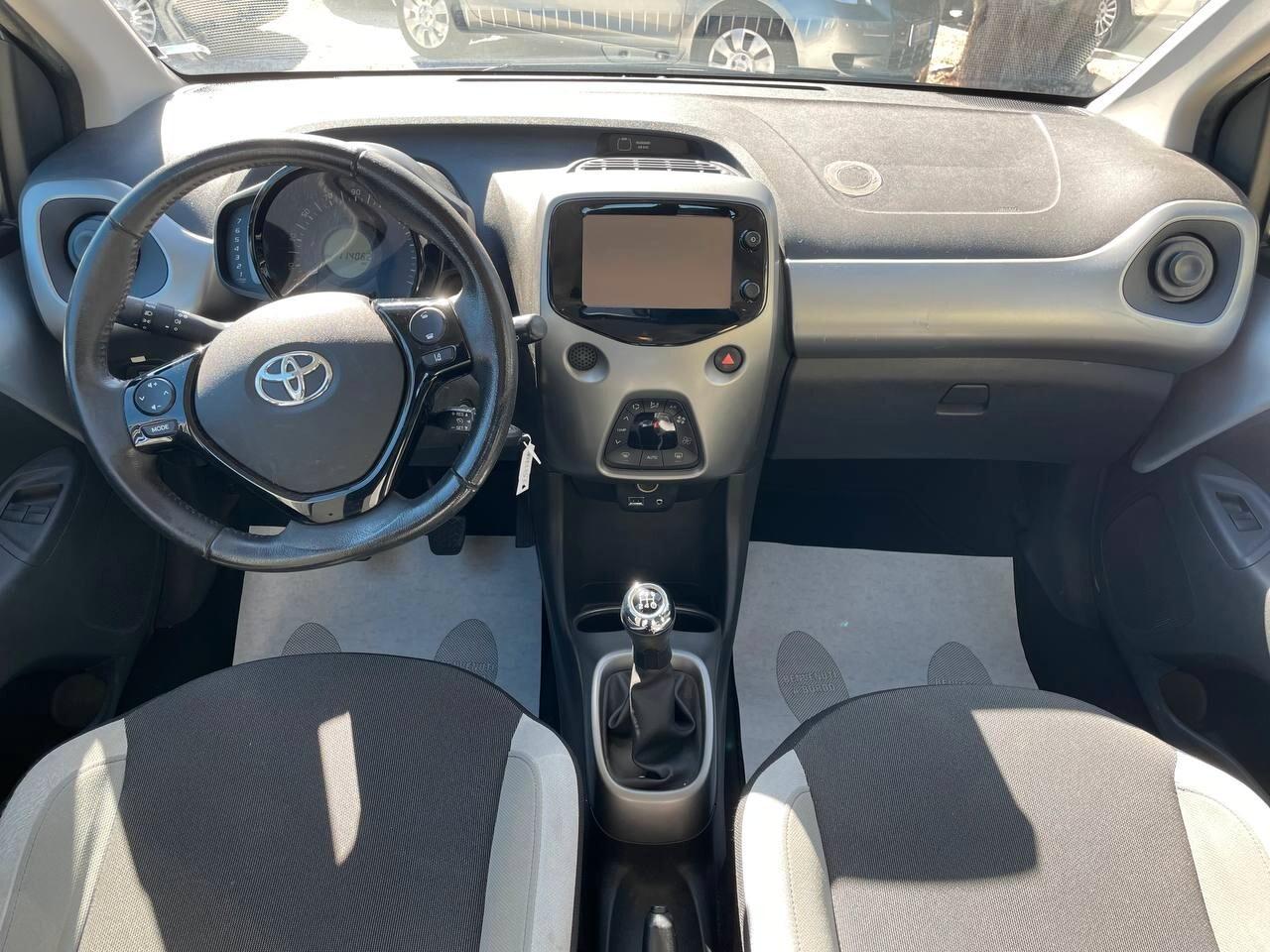 TOYOTA AYGO 1.0 B - 2017