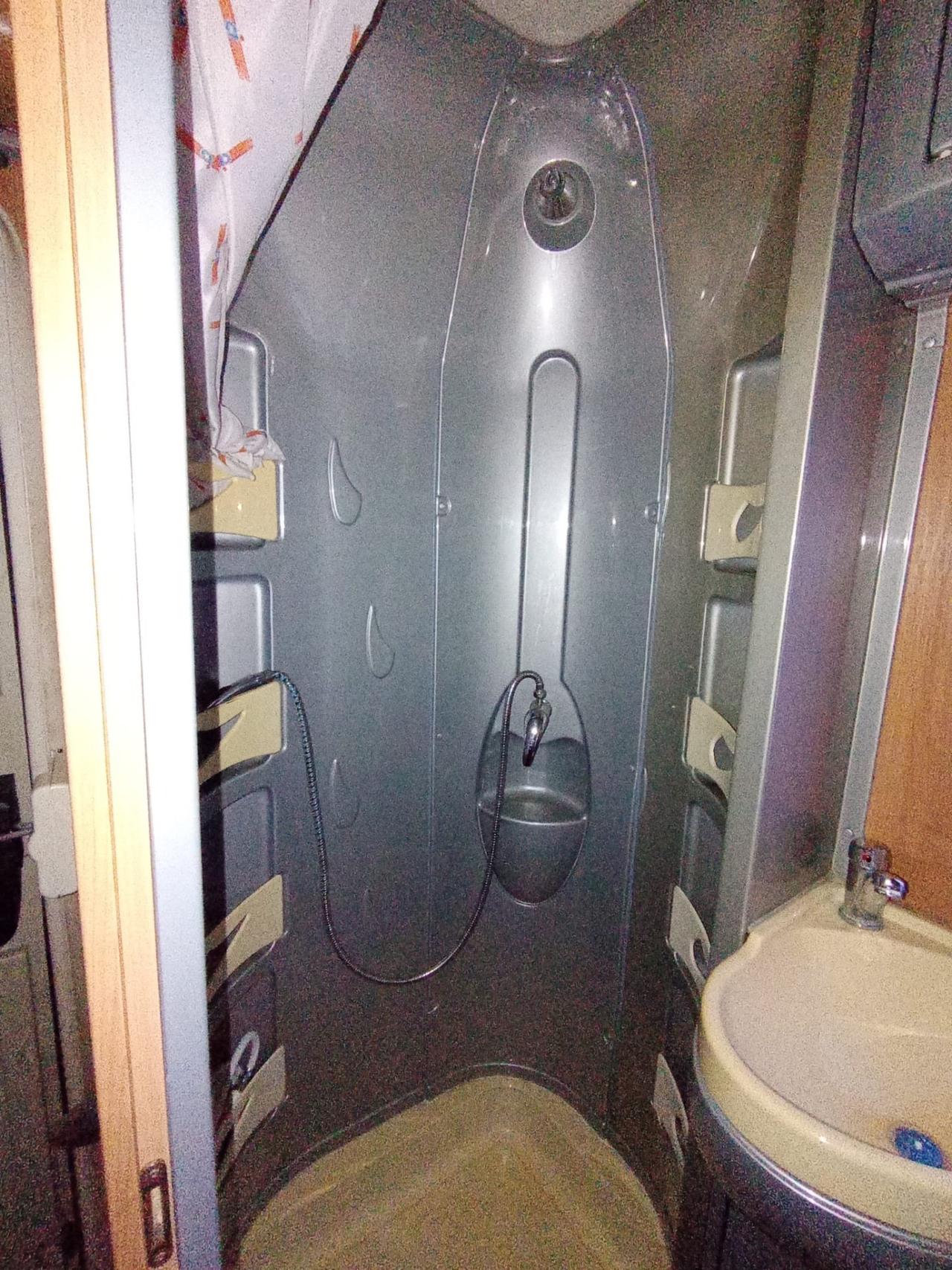 MANSARDATO Elliot 40 del 2010 in saldo 049