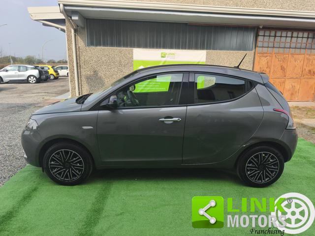 LANCIA Ypsilon ECO CHIC GOLD