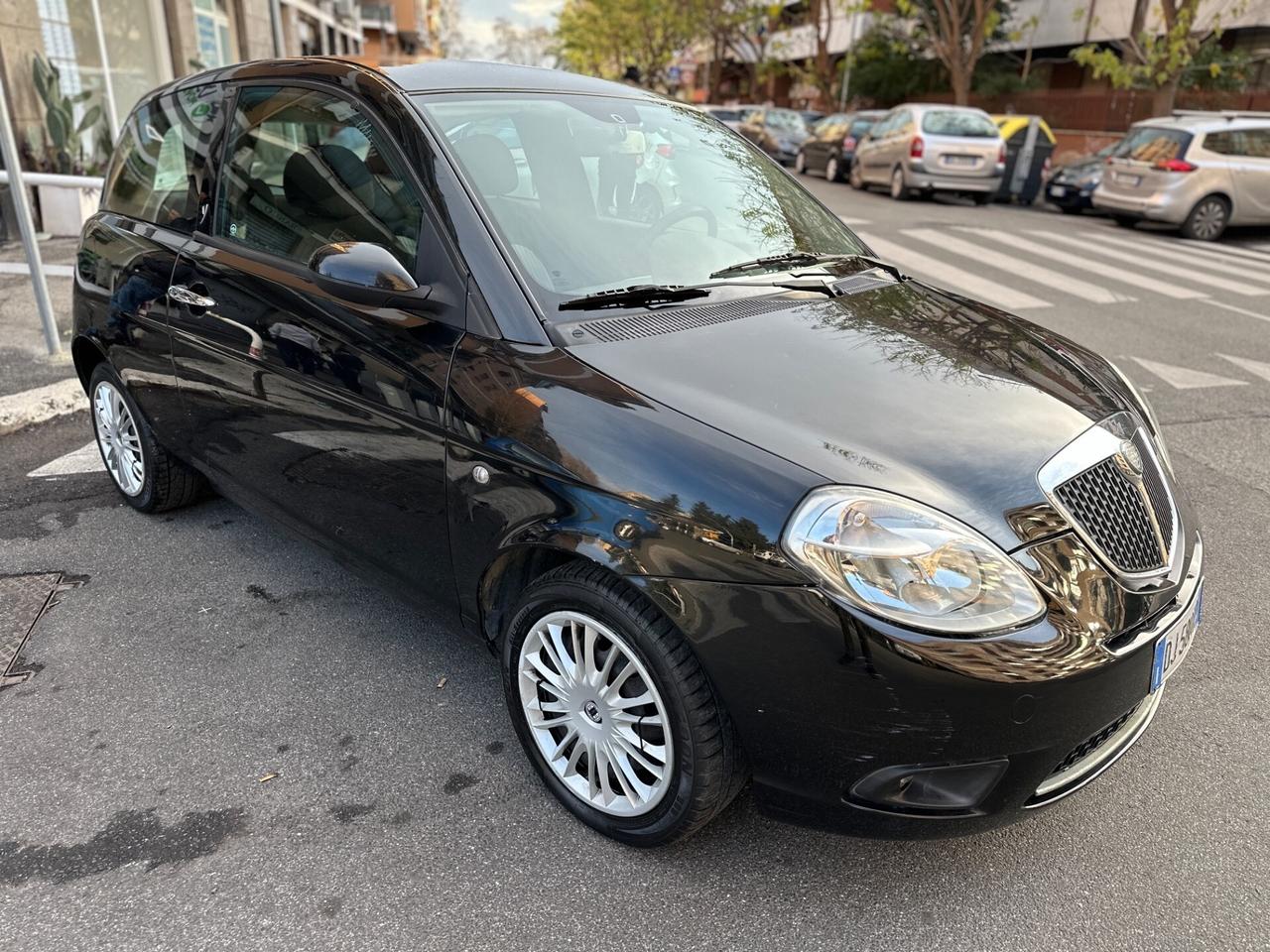 Lancia Ypsilon 1.3 Mjt 75cv Unipro AUTOMATICA